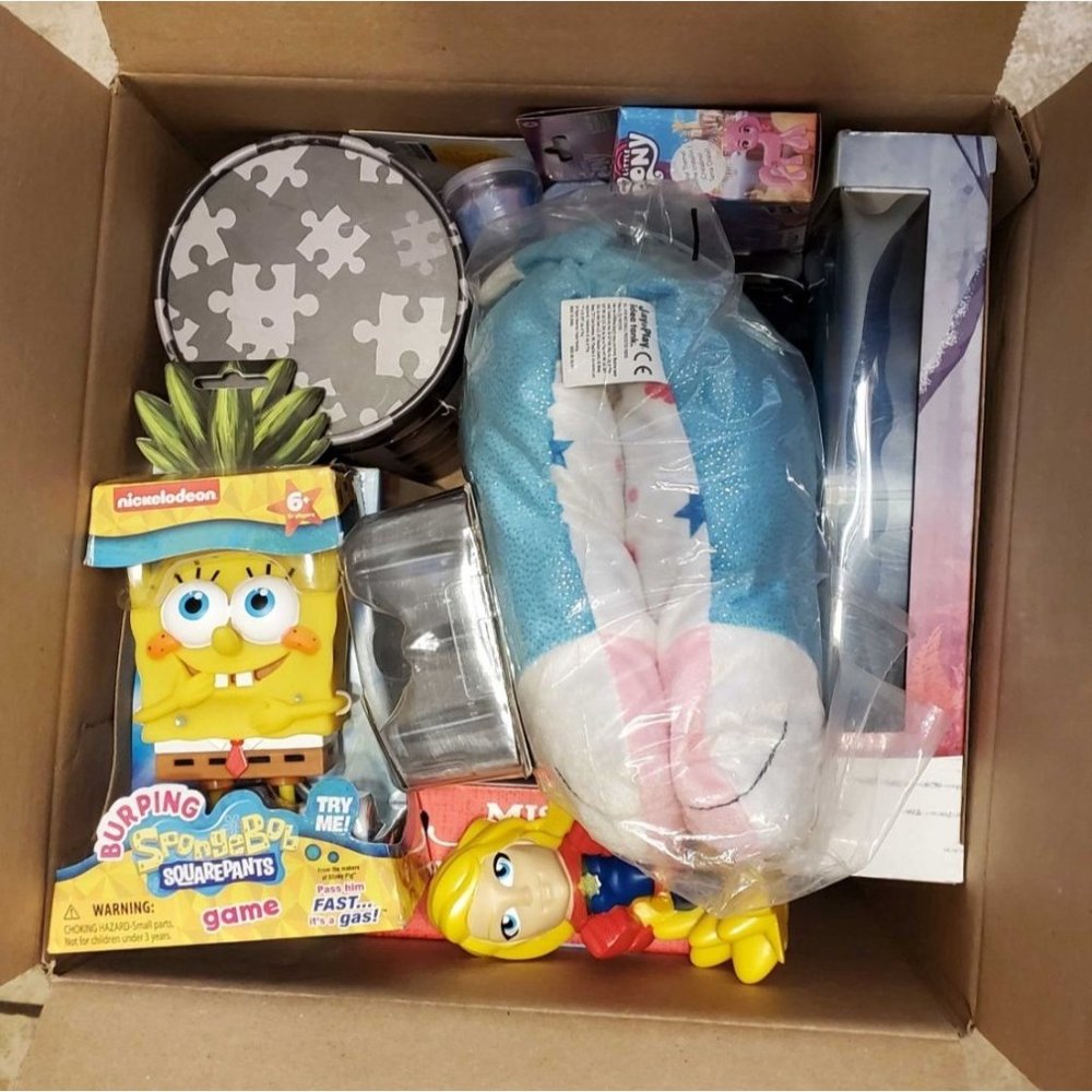 Closing My Closet!! WHOLESALE LOT of Toys - 15+ Items in Each Box - Picture 1 of 3